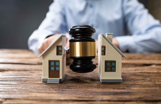 Real Estate Lawyer2